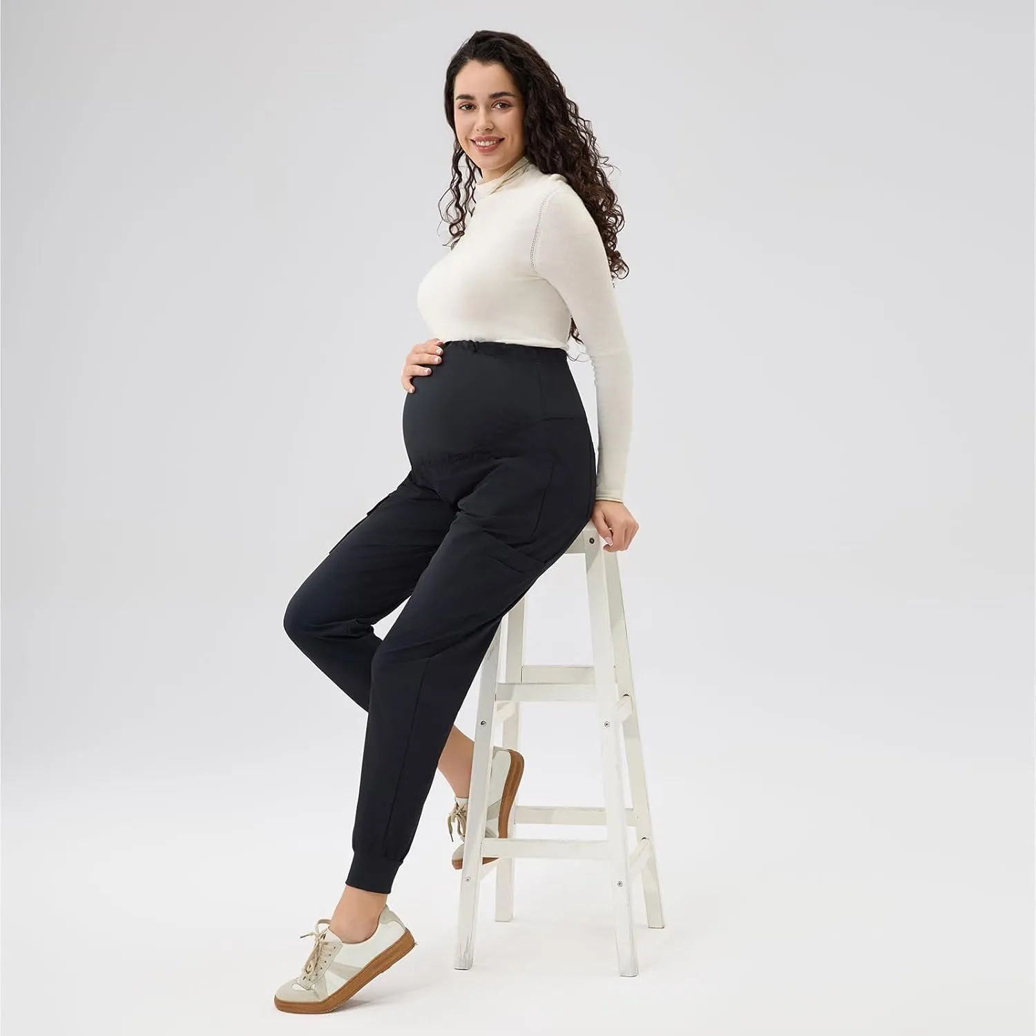 GoodtoU Maternity Scrub Pants for Women Workwear Pregnancy Joggers Pants with 6 Pockets