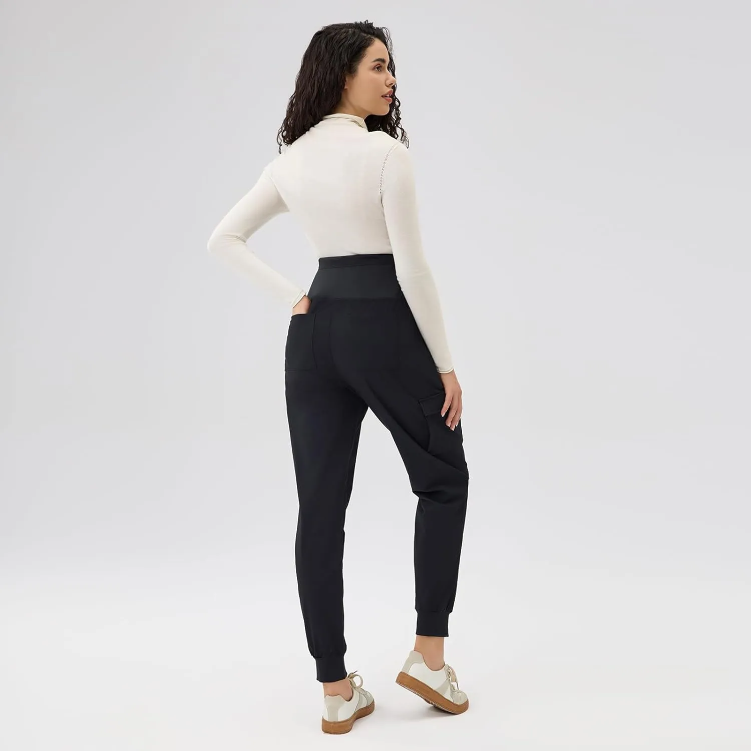GoodtoU Maternity Scrub Pants for Women Workwear Pregnancy Joggers Pants with 6 Pockets