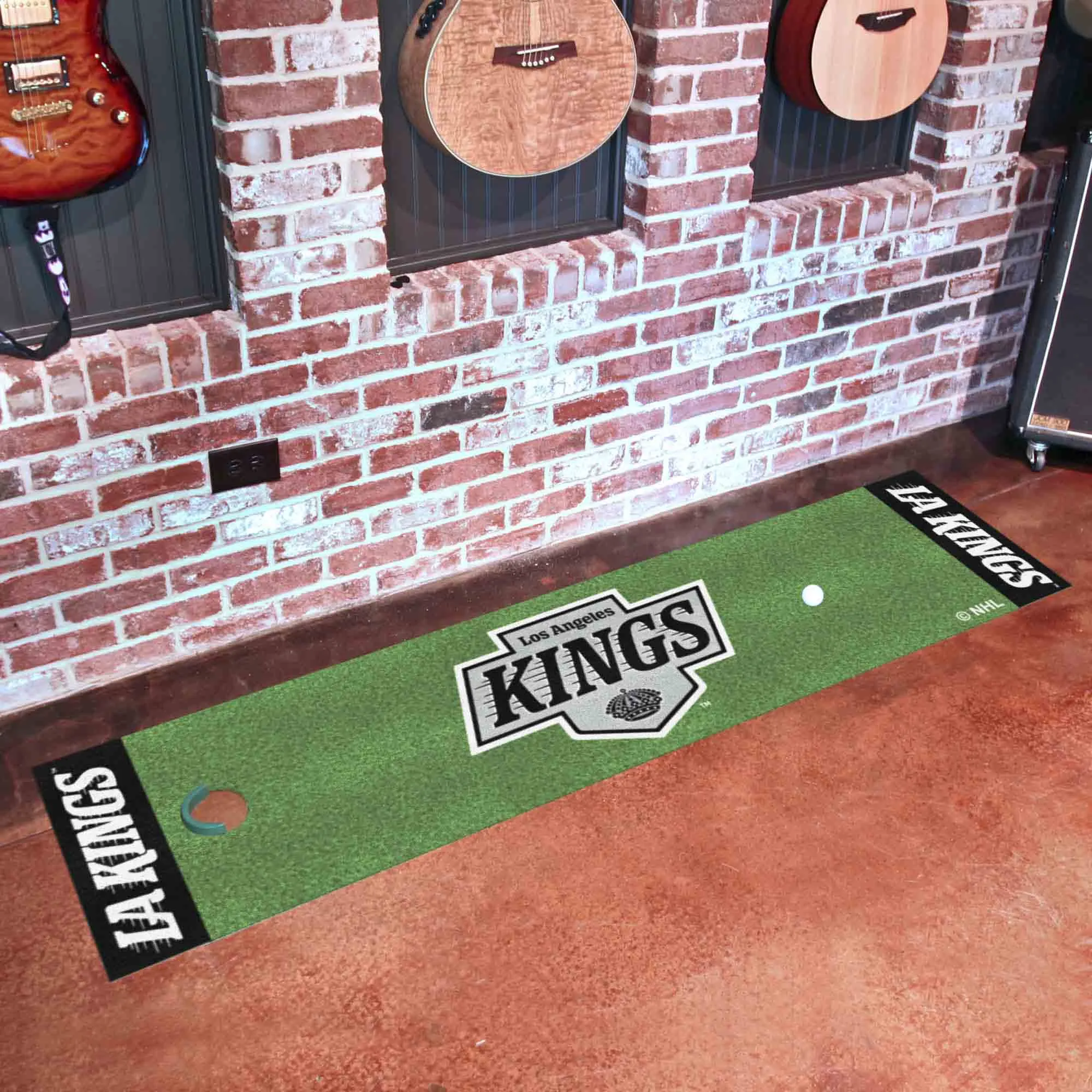Los Angeles Kings Putting Green Mat - 1.5ft. x 6ft.