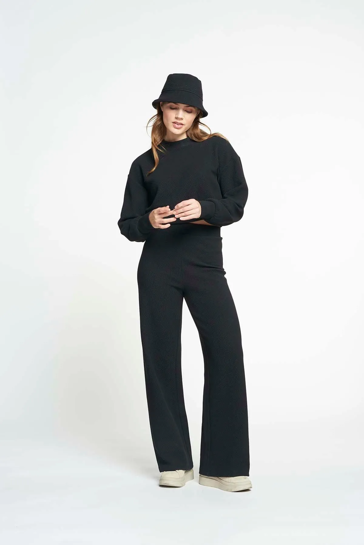 Moon Cropped Sweat - Black