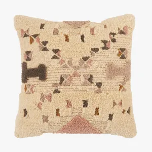 Quinton Pillow