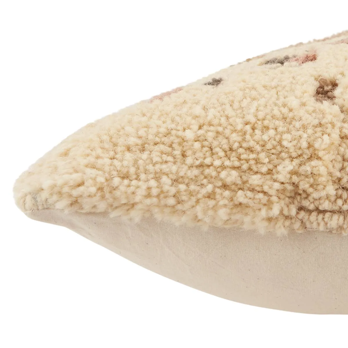 Quinton Pillow