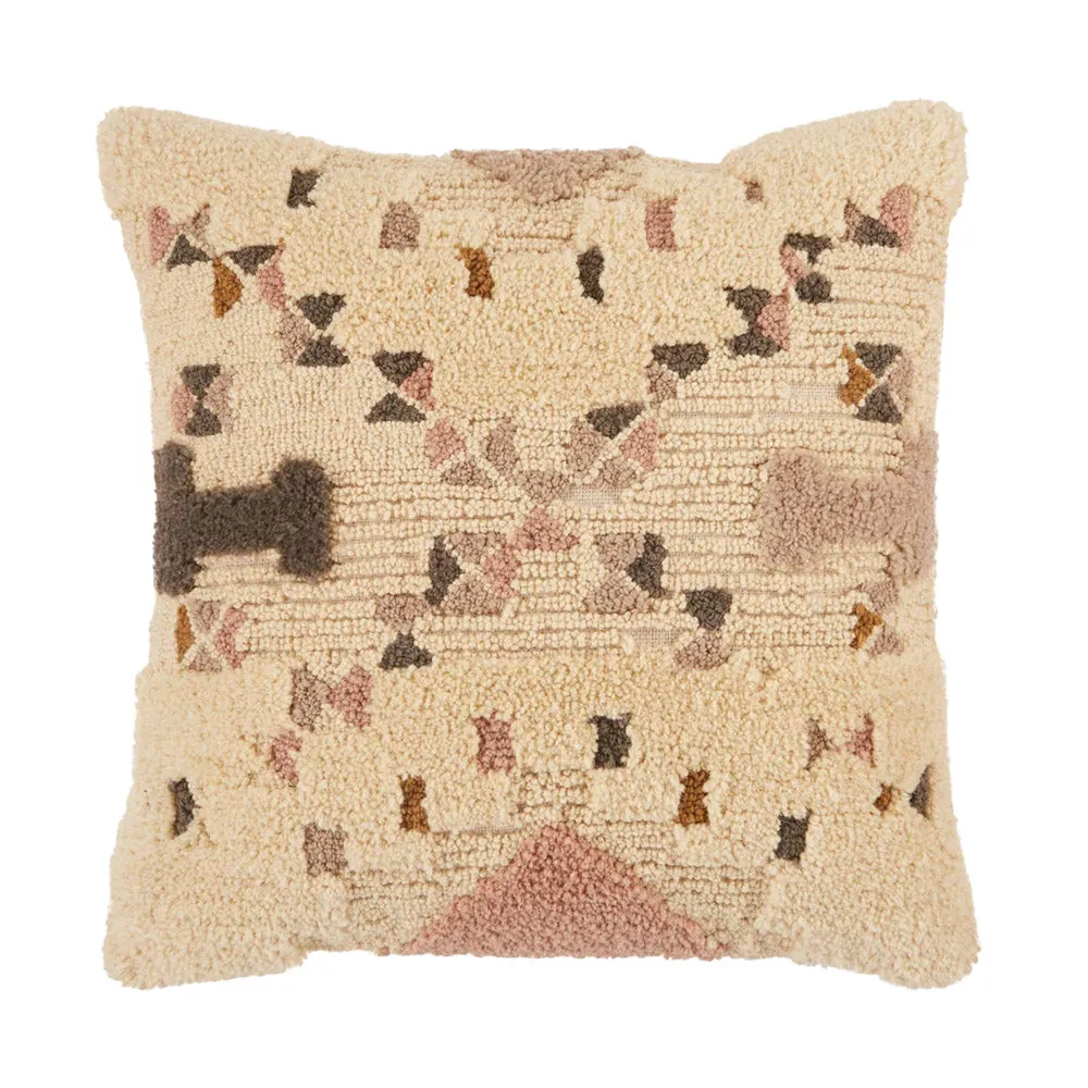 Quinton Pillow